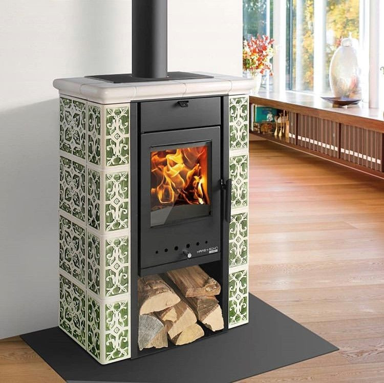 HAAS+SOHN ČIČMANY kachlová kamna 2,0-6,3kW, slonová kost/olivová 0434325000000 Obrázek - fotka