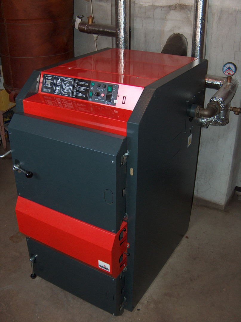 VERNER VN25D kotel na dřevo 25 kW, zplyňovací, pravý + regulace ZVKX0341 Obrázek - fotka