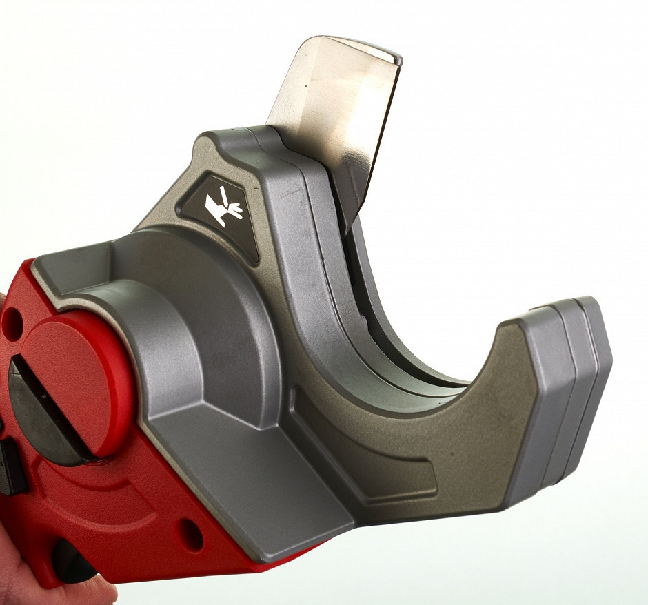 MILWAUKEE M12 SET 3 aku řezák + aku nůžky + příklepová vrtačka + kleště + odhrotovač + vodováha + pásmo + 3x aku 3,0Ah + aku 6,0Ah + nabíječka + rukavice + brýle SET 3 Obrázek - fotka